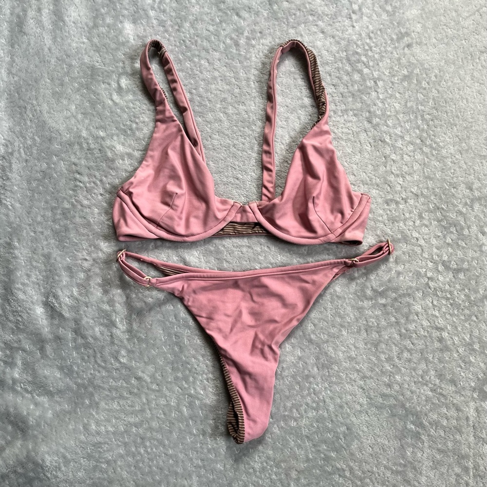 Acacia set geneva top small and neema bottoms small in petal